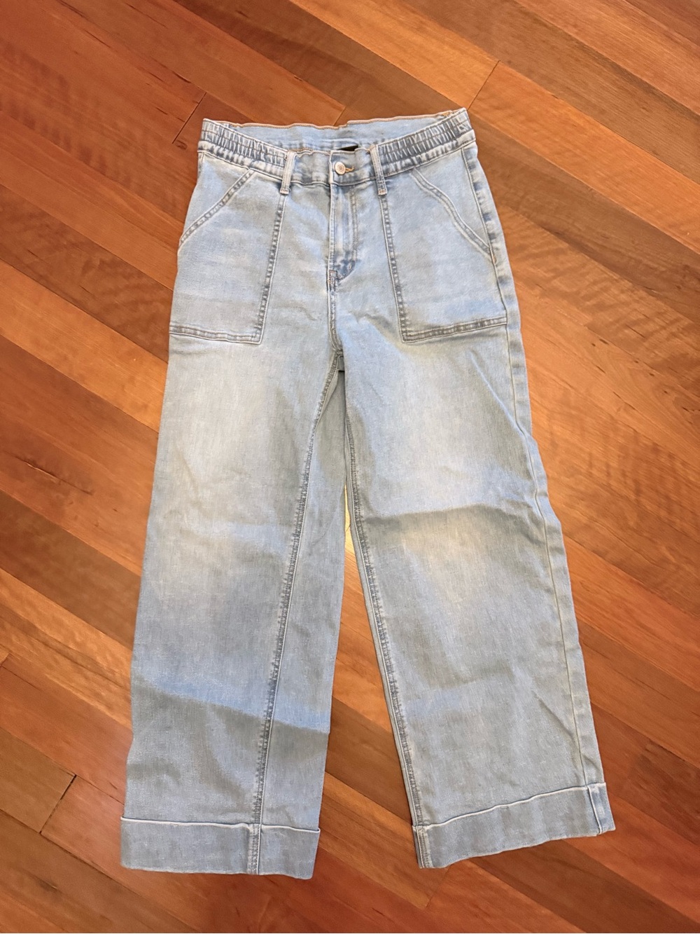Wide leg jeans